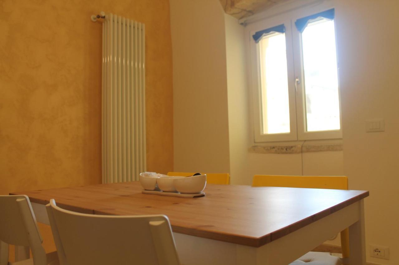 B&B Piazza Garibaldi Santeramo in Colle Buitenkant foto